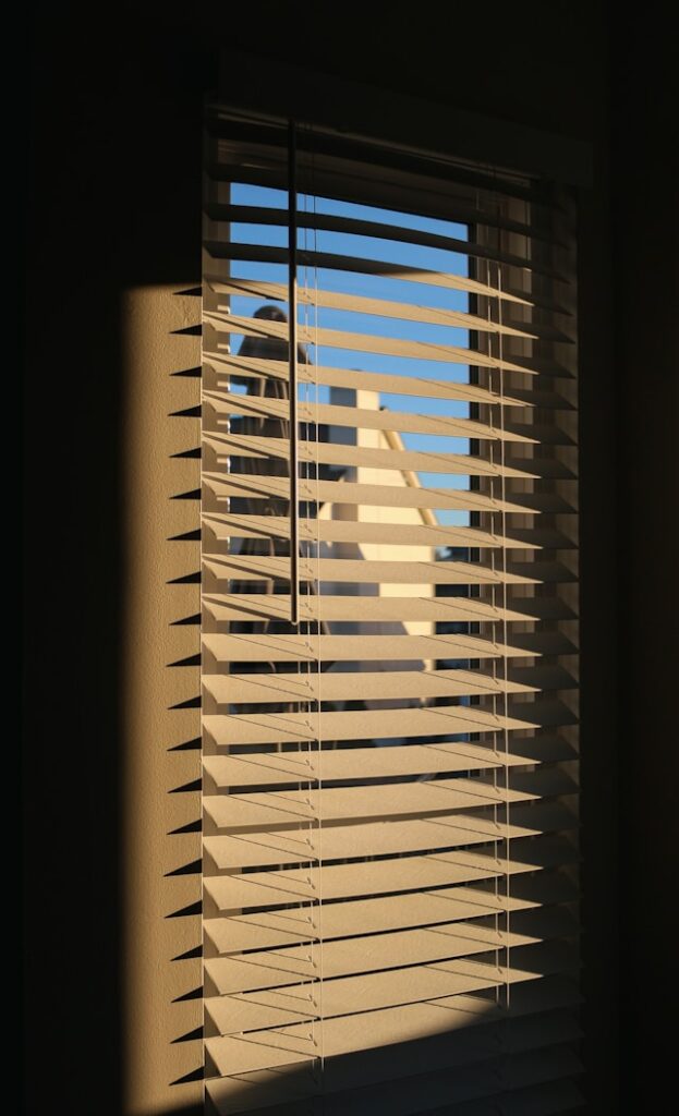 Best Faux Wood Blinds in Canada